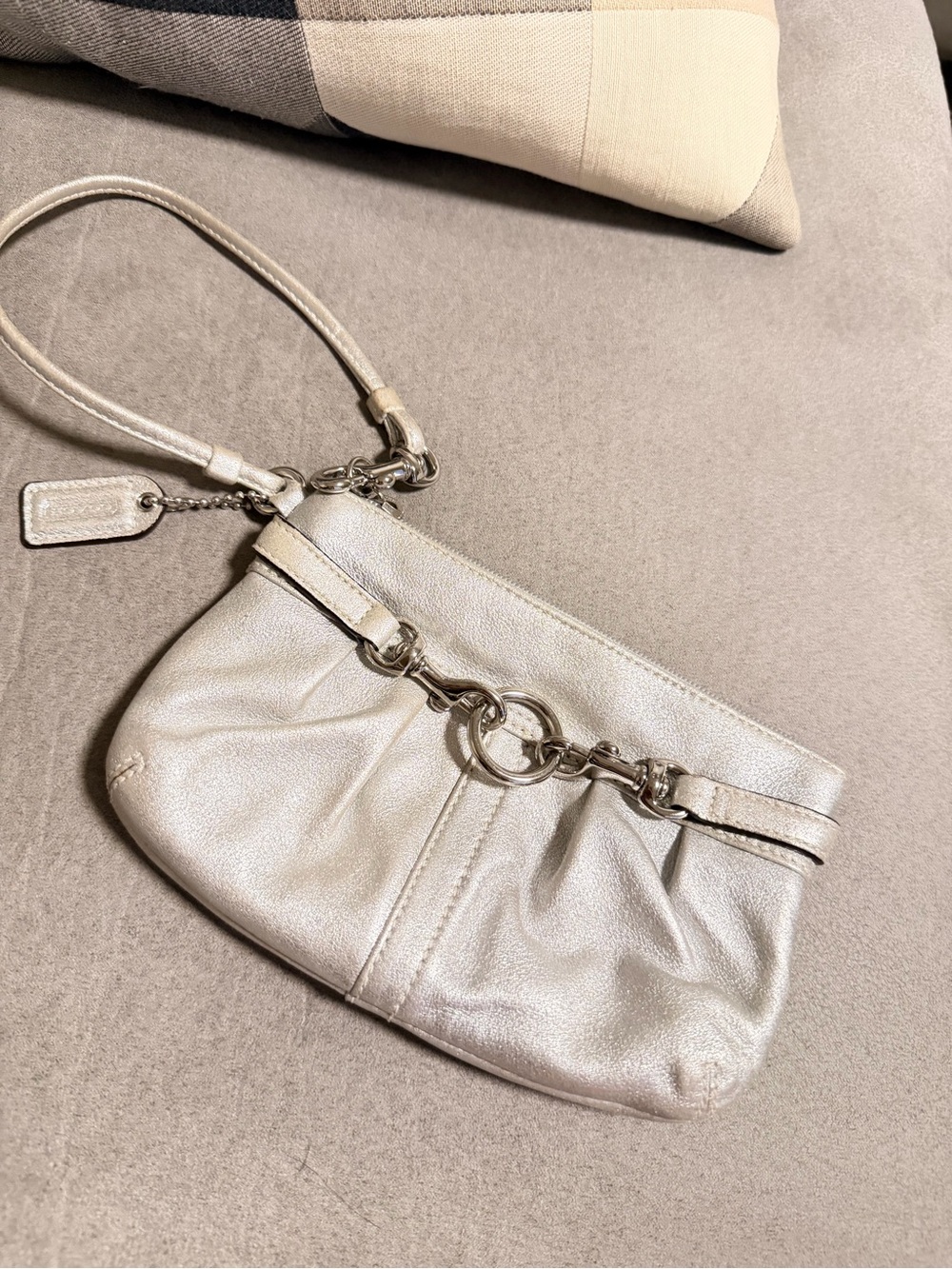 Vintage Coach Metallic Silver Leather Wristlet – Y2K